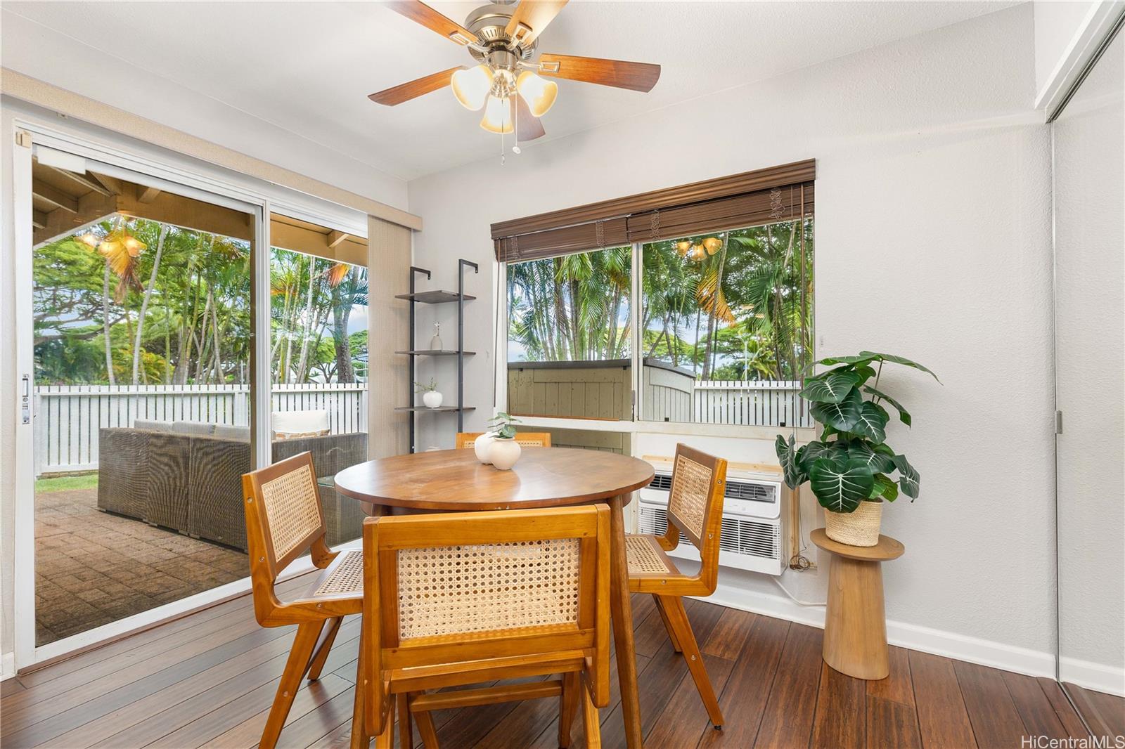 Waikele Community Association townhouse # M101, Waipahu, Hawaii - photo 8 of 25