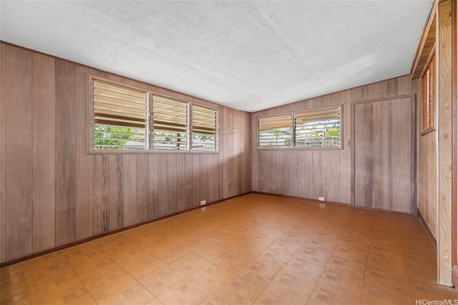 94-855  Lumikuke Loop Crestview, Waipahu home - photo 18 of 25