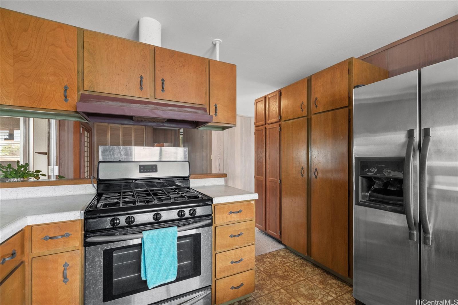 94-855  Lumikuke Loop Crestview, Waipahu home - photo 5 of 25