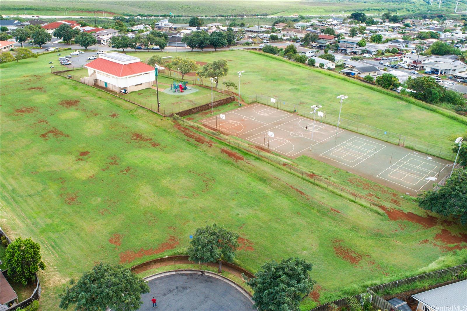 Waipio Gentry townhouse # 11A, Waipahu, Hawaii - photo 9 of 13