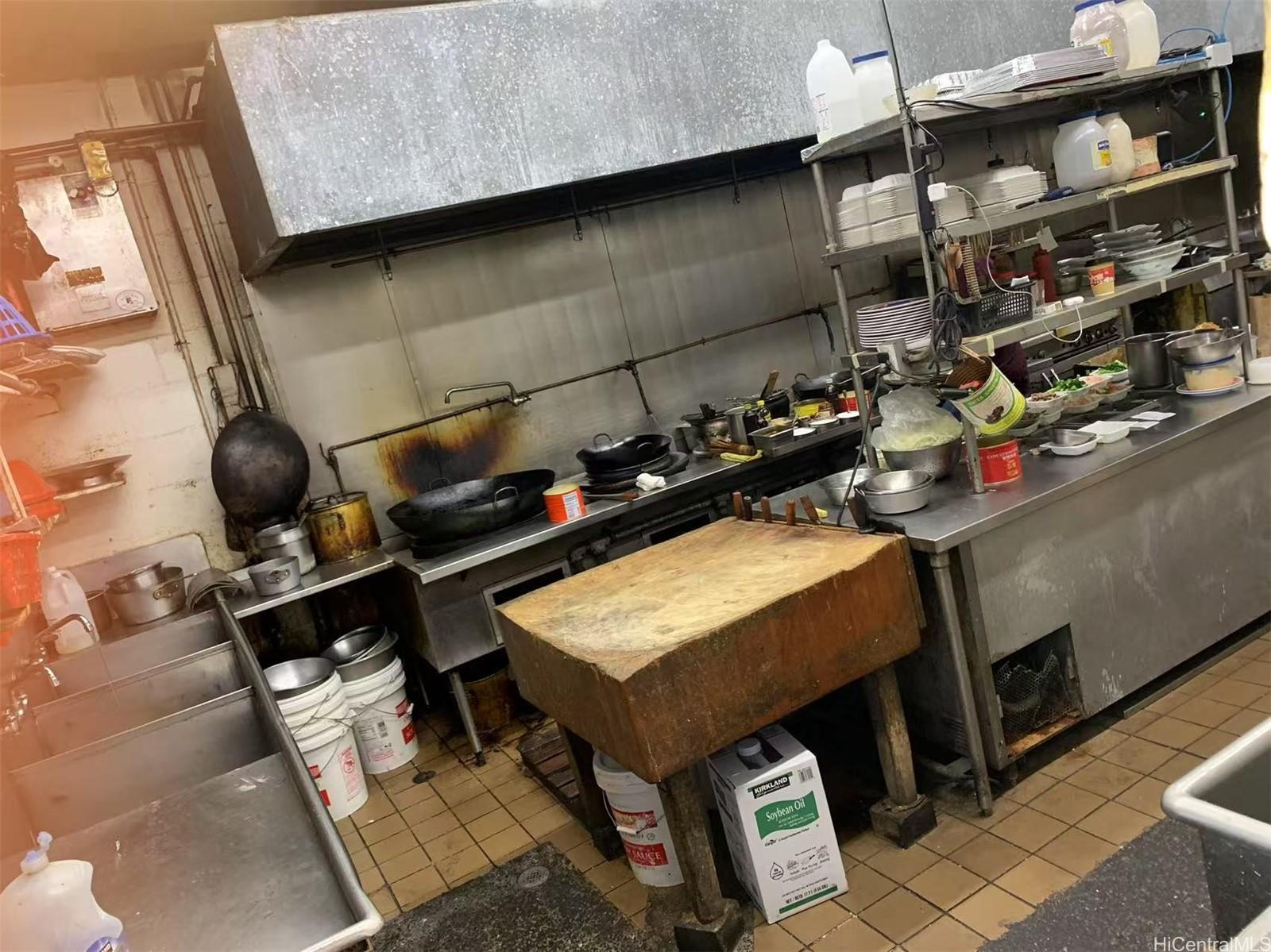 94-866 Moloalo Street Waipahu-lower  - photo 4 of 5