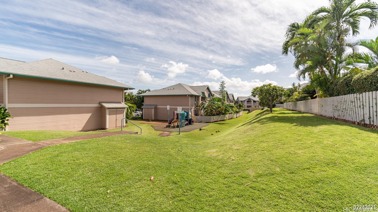94-870 Lumiauau St Waipahu - Rental - photo 2 of 17