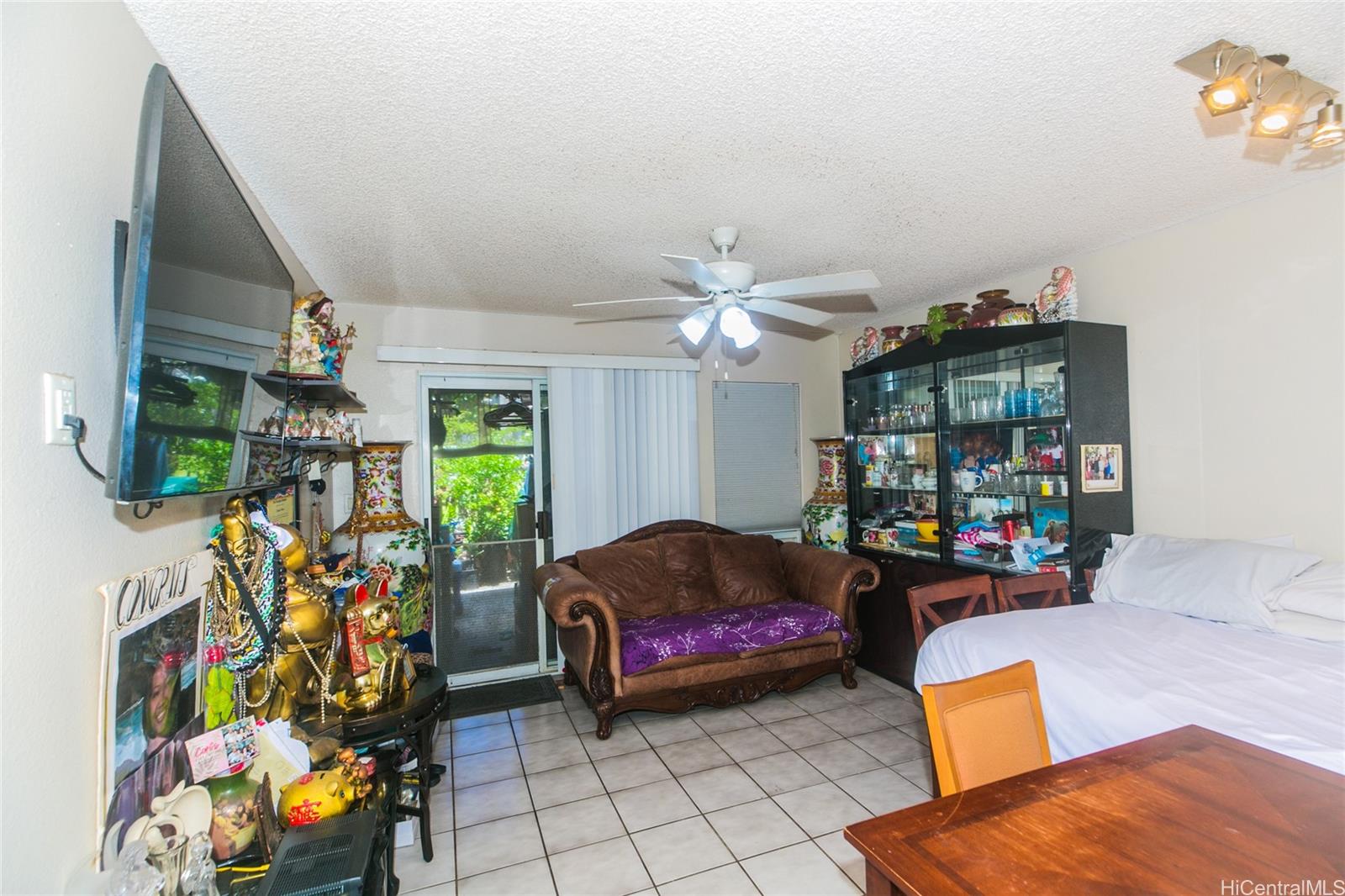 Hoomaka Village condo # L101, Waipahu, Hawaii - photo 4 of 11