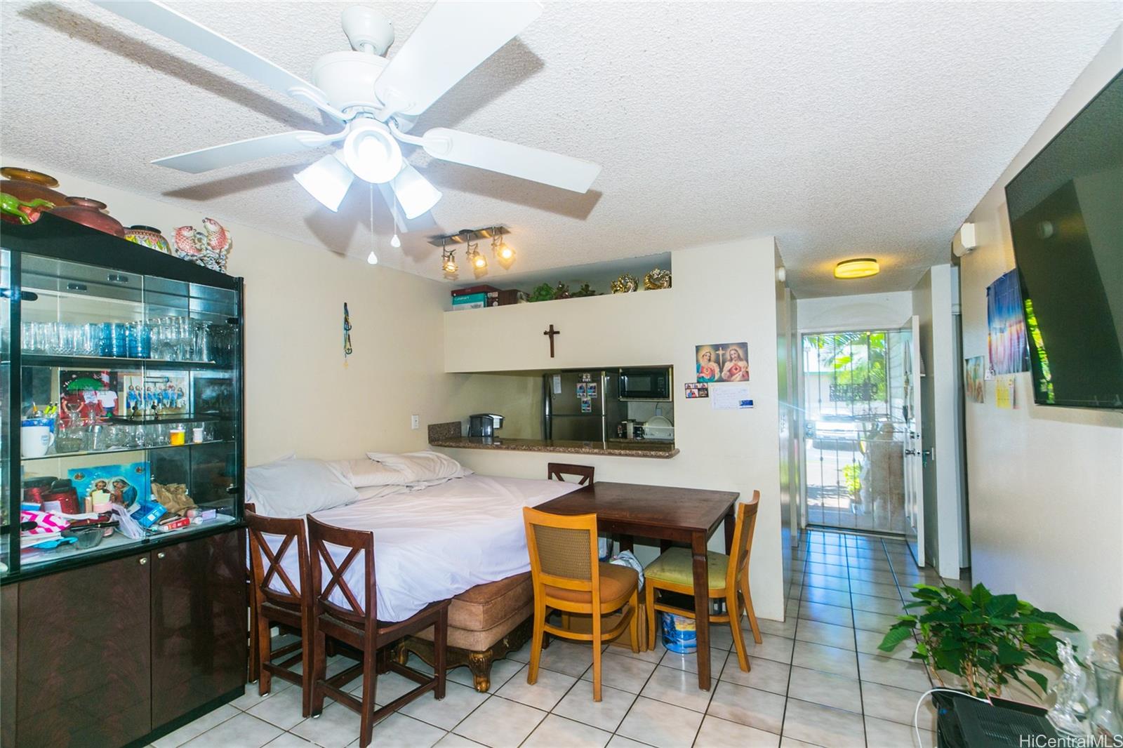 Hoomaka Village condo # L101, Waipahu, Hawaii - photo 5 of 11