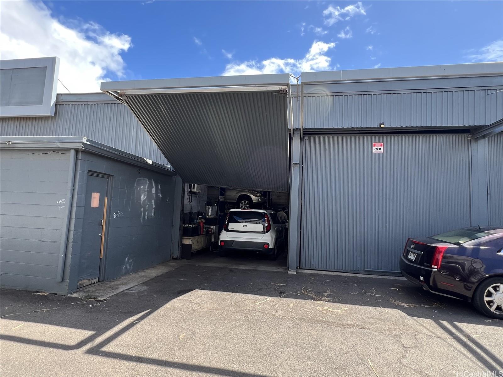 94-875 Farrington Hwy Waipahu Oahu commercial real estate photo5 of 8