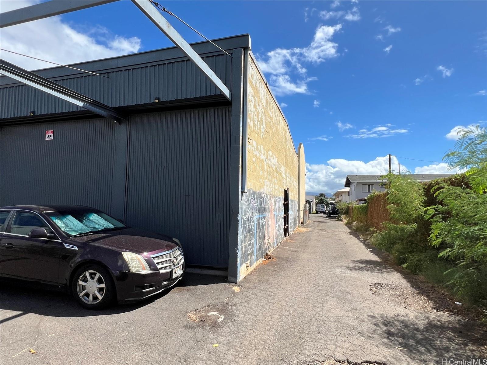 94-875 Farrington Hwy Waipahu Oahu commercial real estate photo7 of 8