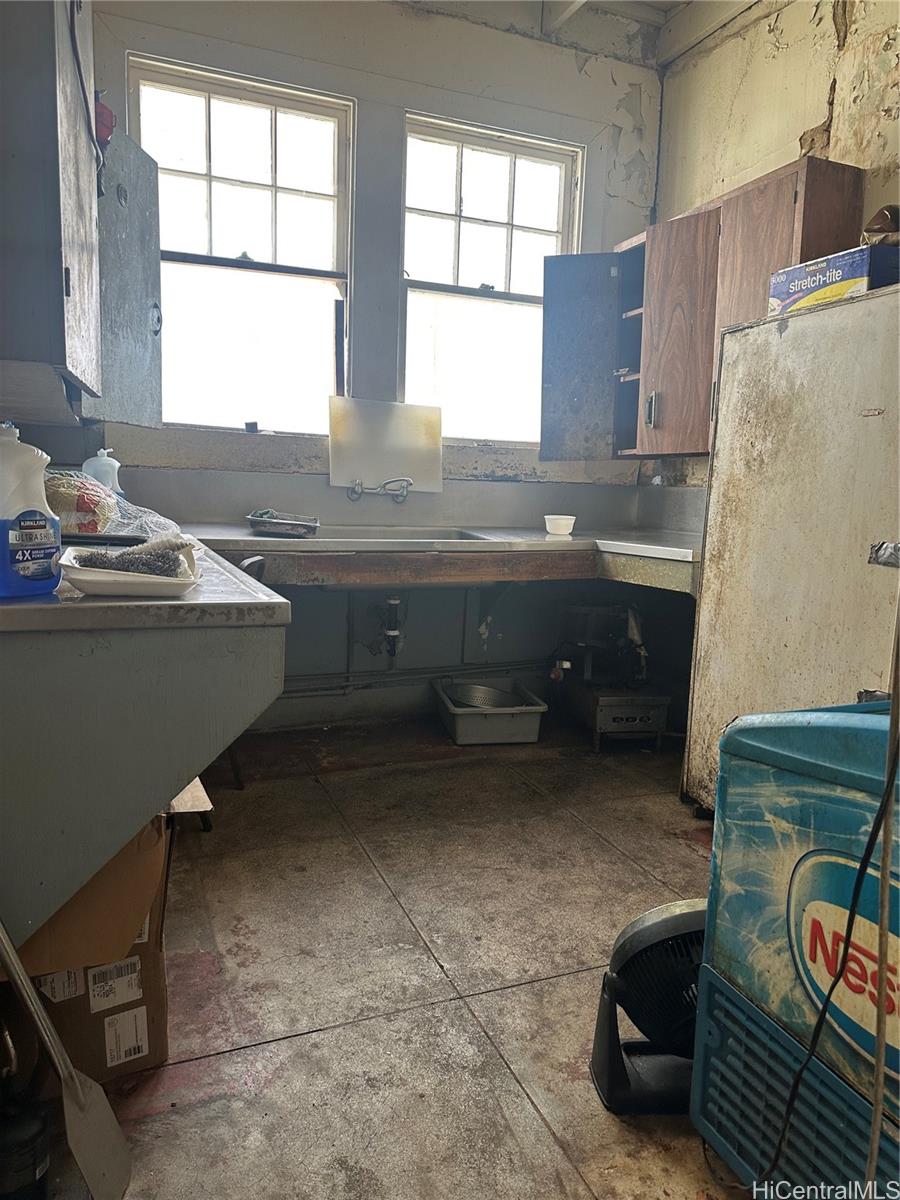 94-891  Waipahu Street Waipahu-lower, Waipahu home - photo 6 of 17