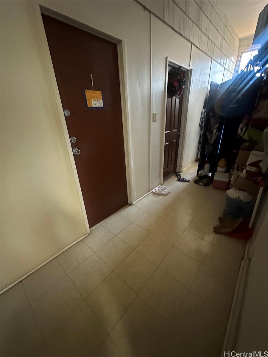 94-891  Waipahu Street Waipahu-lower, Waipahu home - photo 7 of 17