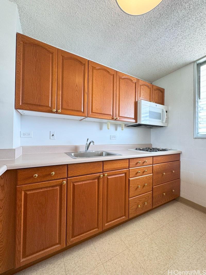 949 Ala Nanala Street Honolulu - Rental - photo 6 of 16