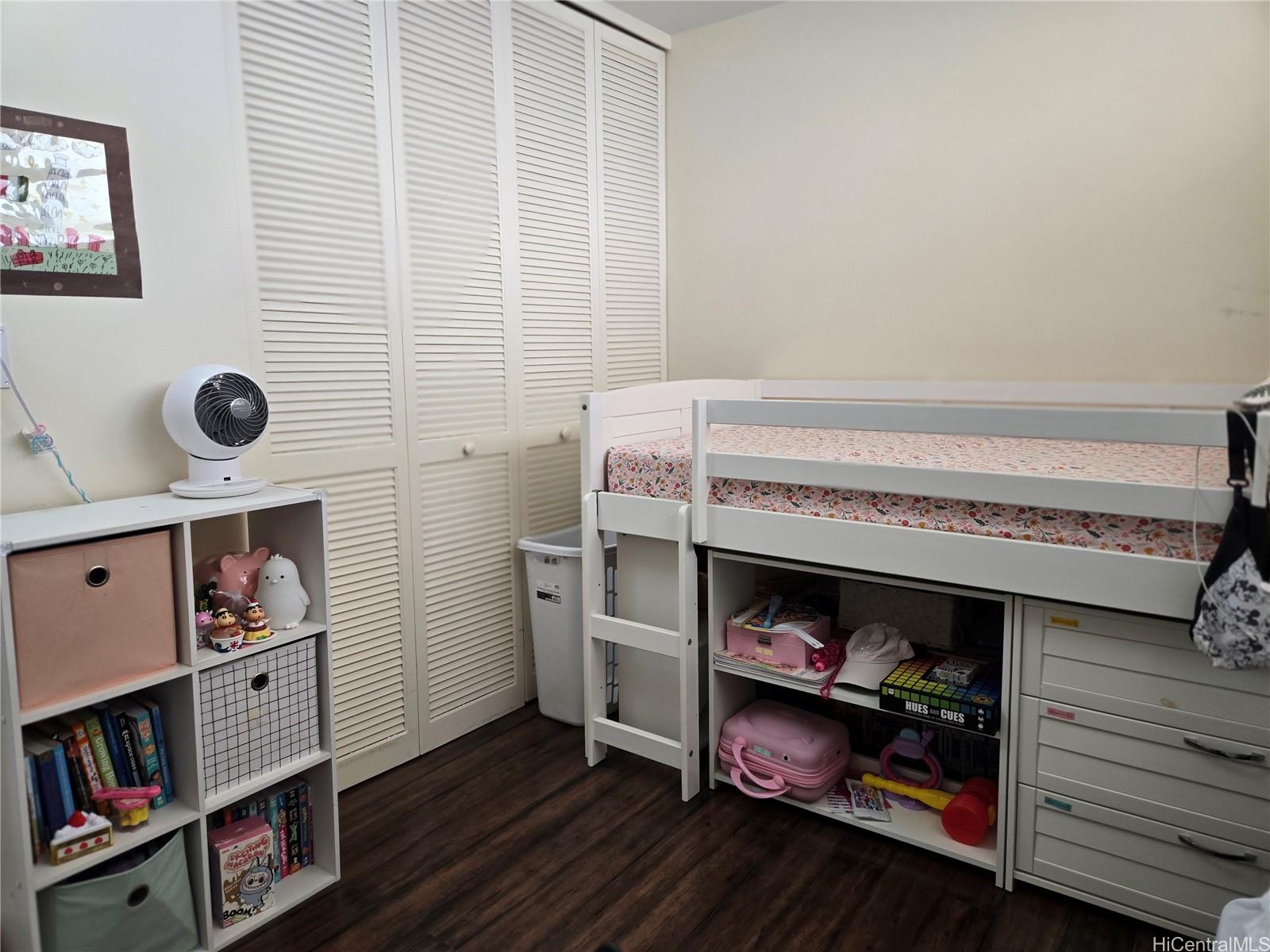 Holiday Lakeview condo # 1303, Honolulu, Hawaii - photo 13 of 15