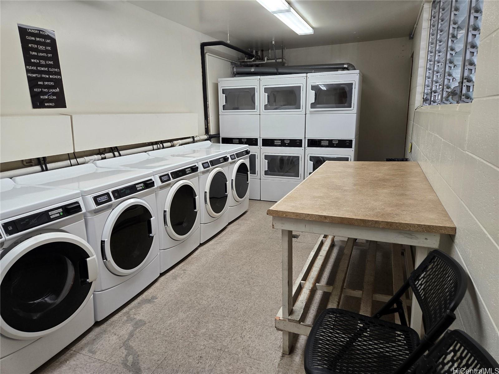 Holiday Lakeview condo # 1303, Honolulu, Hawaii - photo 14 of 15