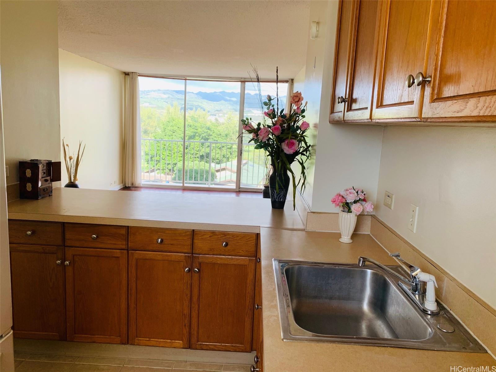 Holiday Lakeview 504, 949 Ala Nanala Street, Honolulu Salt Lake