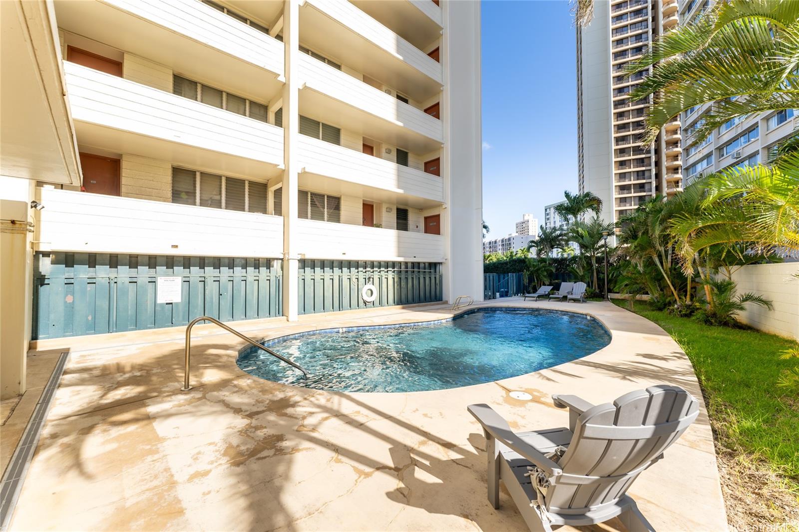 Holiday Lakeview condo # 702, Honolulu, Hawaii - photo 21 of 24