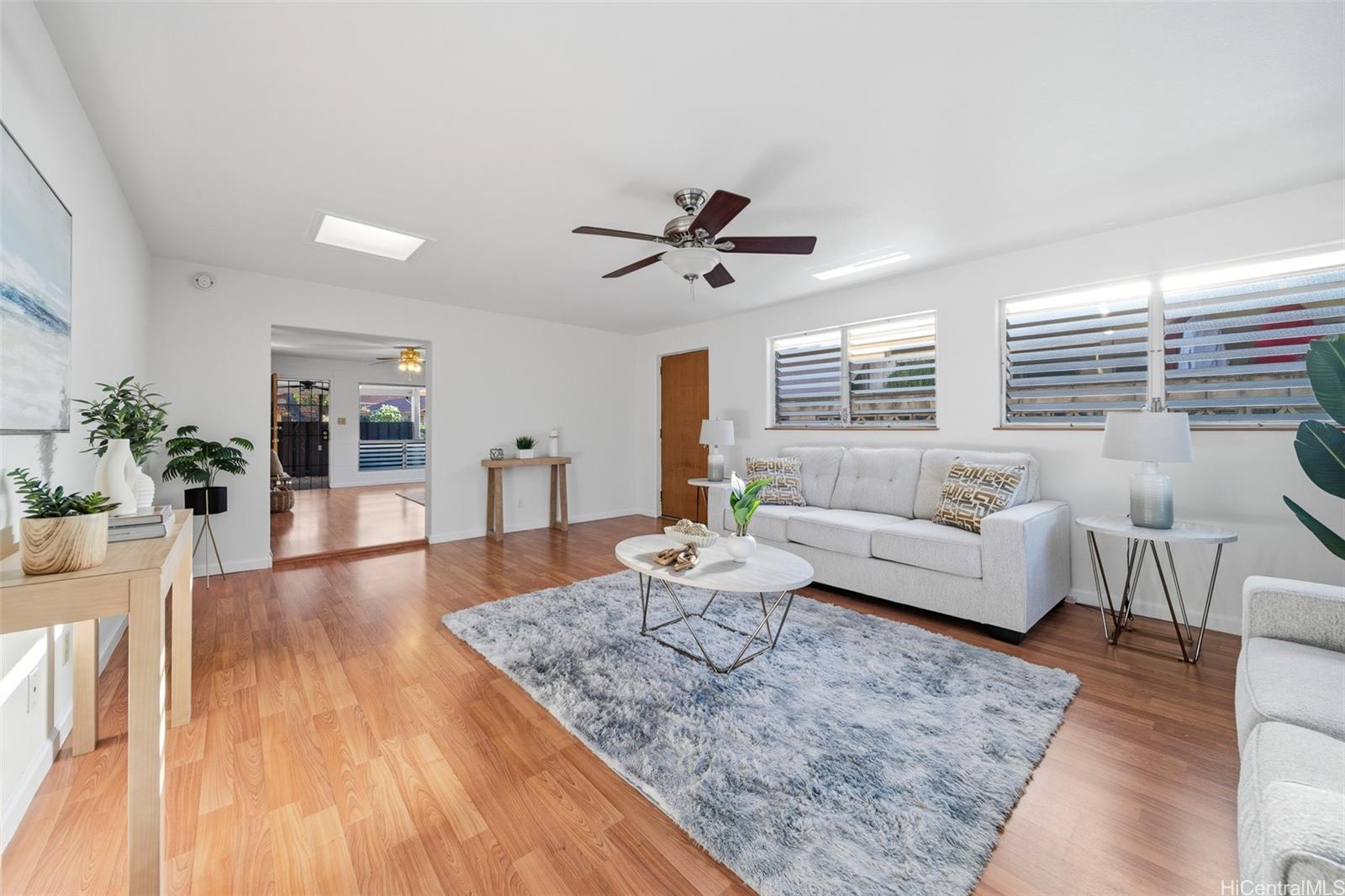 94-934  Hiapo Street Waipahu Estates, Waipahu home - photo 8 of 23