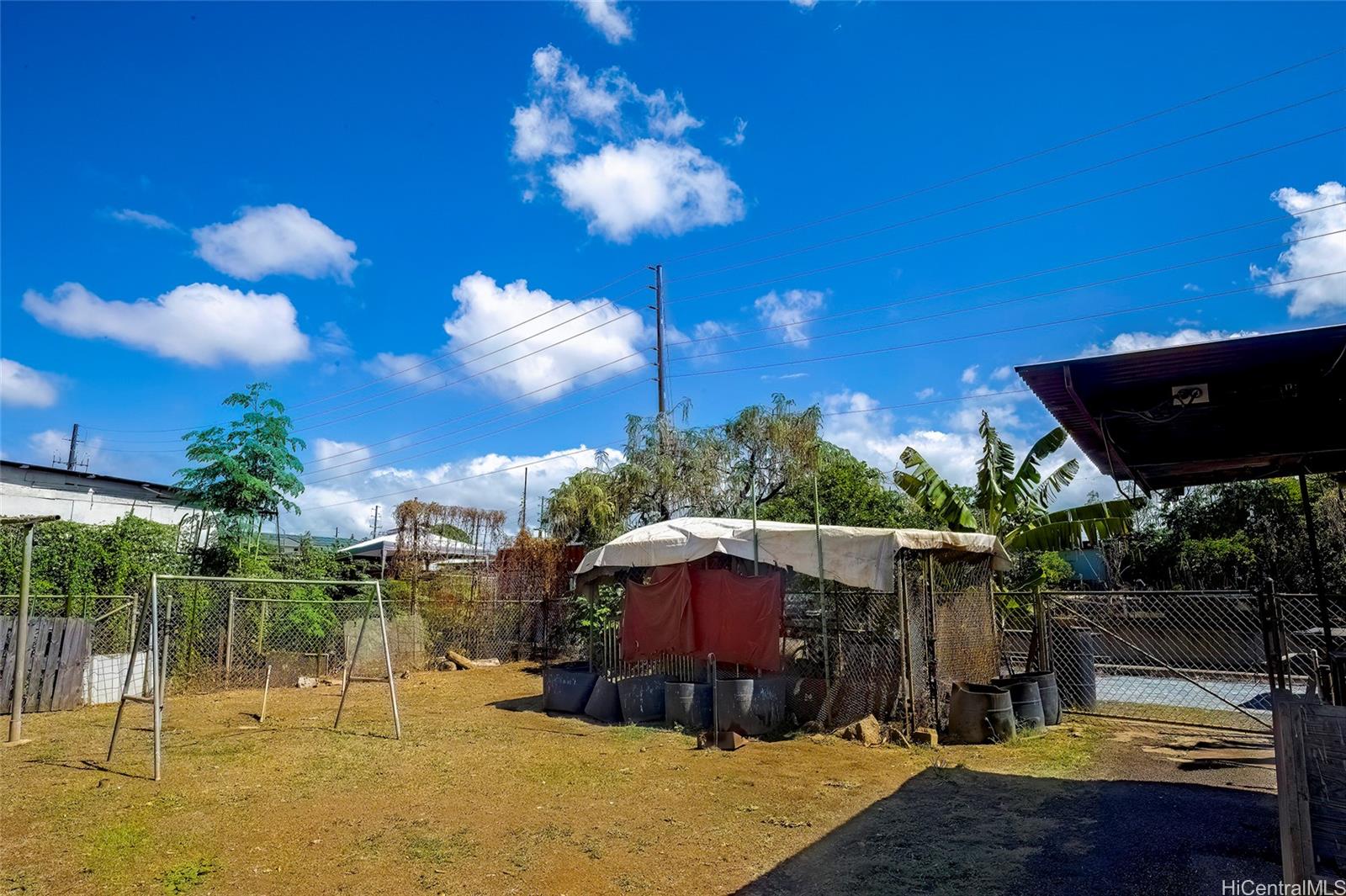 94-941  Awanei Street Waipahu-lower, Waipahu home - photo 19 of 25