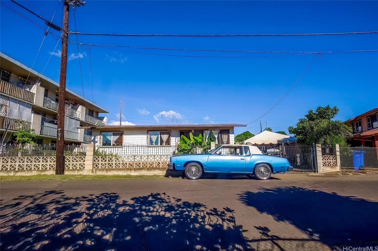 94-941  Awanei Street Waipahu-lower, Waipahu home - photo 21 of 25