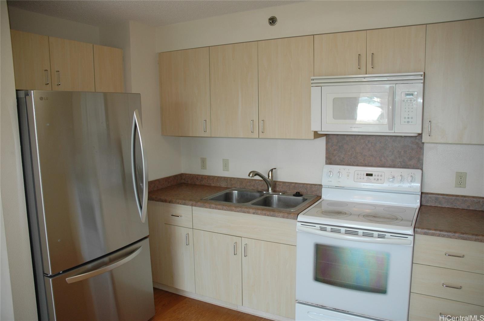 94-979 Kau'olu Pl Waipahu - Rental - photo 2 of 10