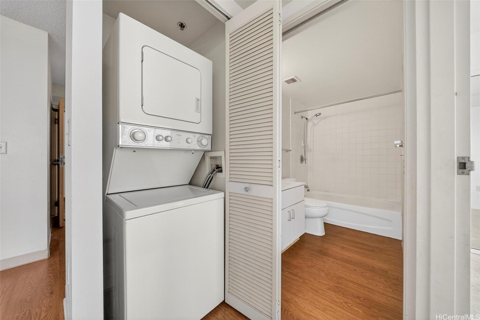 Plantation Town Apartments condo # 909, Waipahu, Hawaii - photo 5 of 19