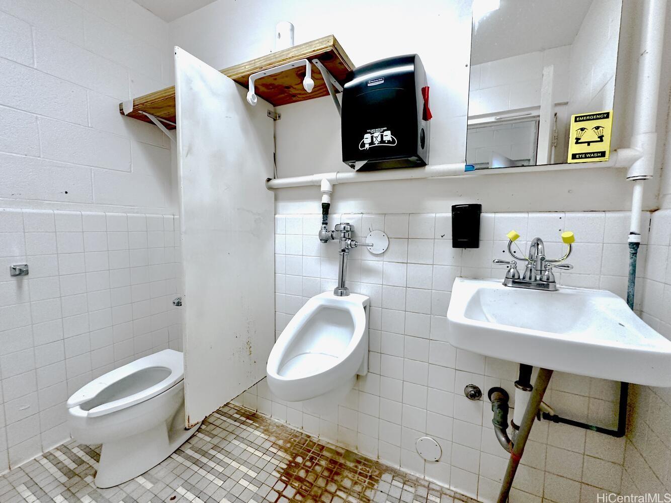 94-990 Pakela Street Waipahu Oahu commercial real estate photo17 of 25