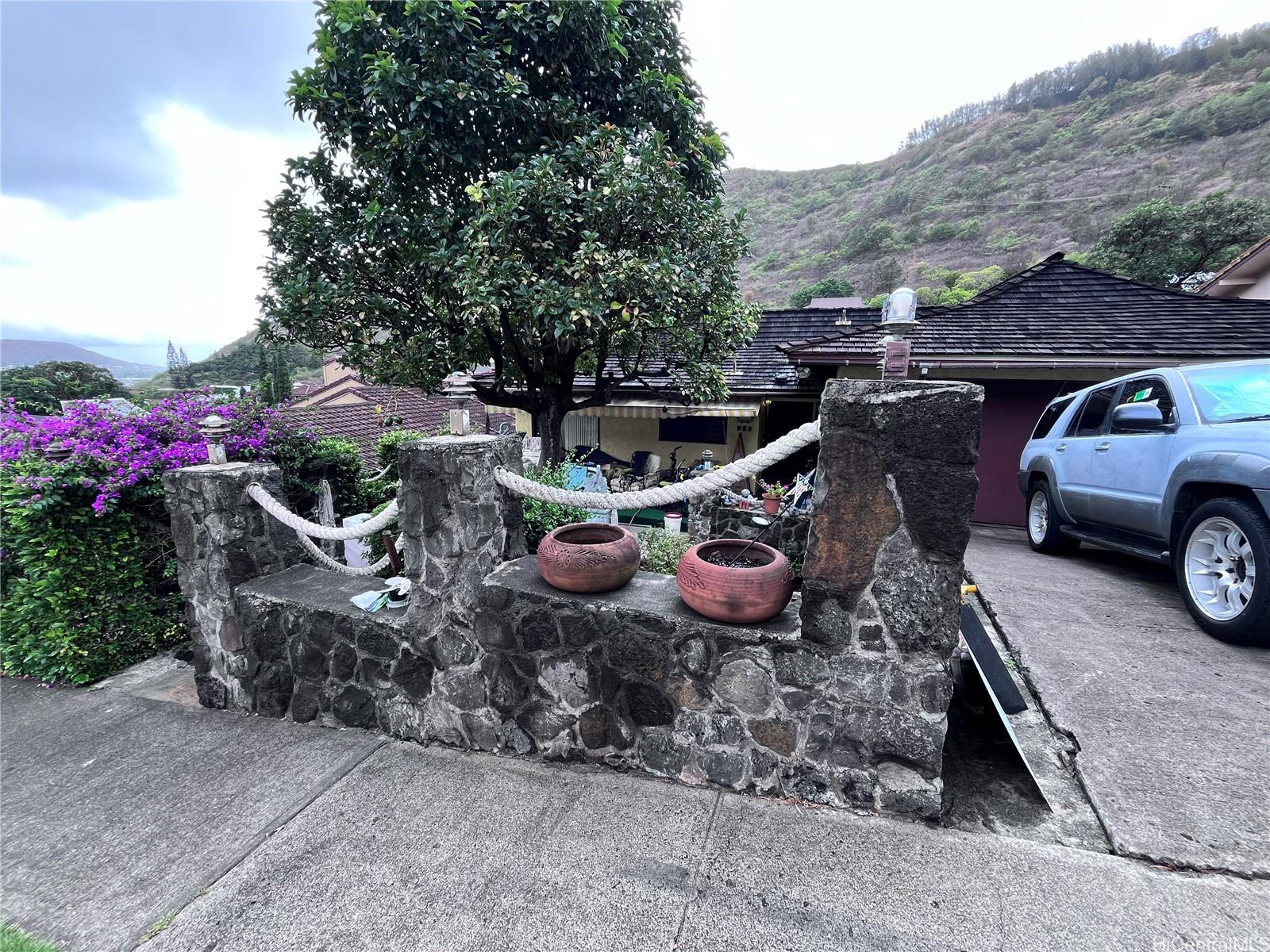 950  Hahaione Street Hahaione-upper, Hawaii Kai home - photo 13 of 14