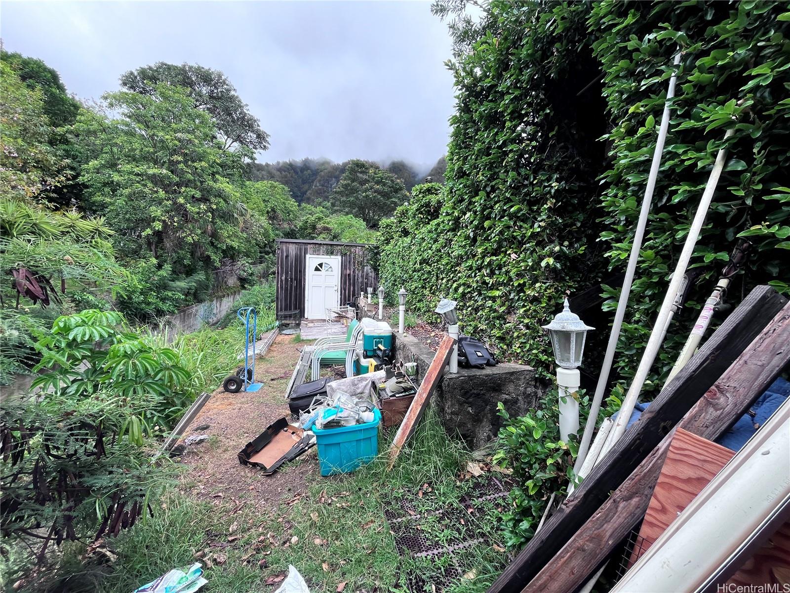 950  Hahaione Street Hahaione-upper, Hawaii Kai home - photo 6 of 14