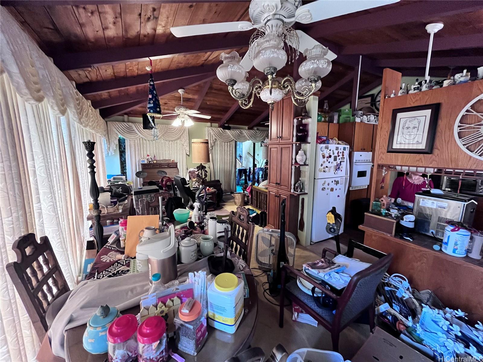 950  Hahaione Street Hahaione-upper, Hawaii Kai home - photo 10 of 14