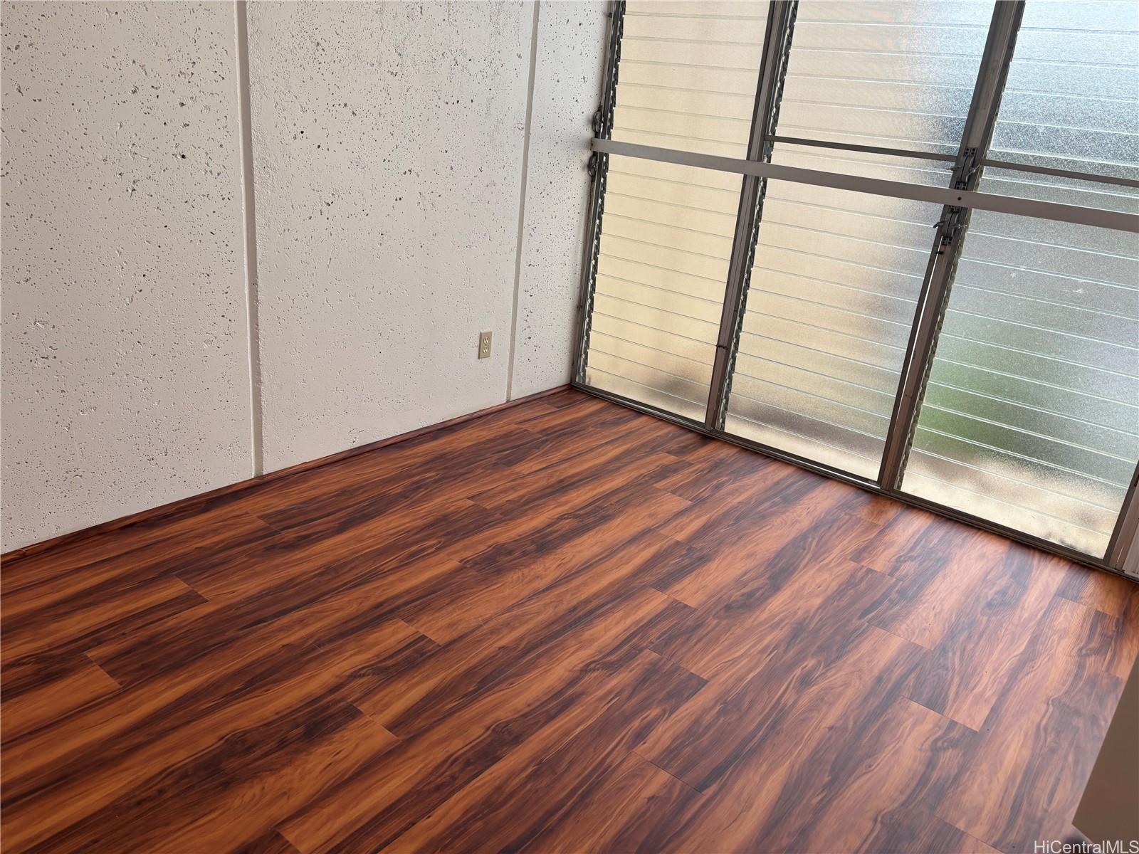 95-014 Waihonu St Honolulu - Rental - photo 3 of 3