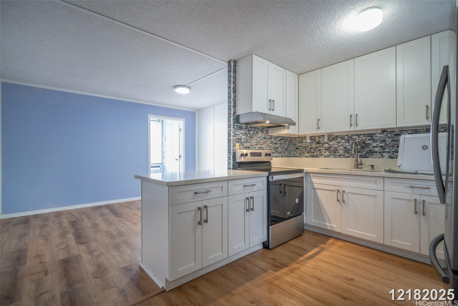 95-014 Waihonu Street Honolulu - Rental - photo 2 of 15