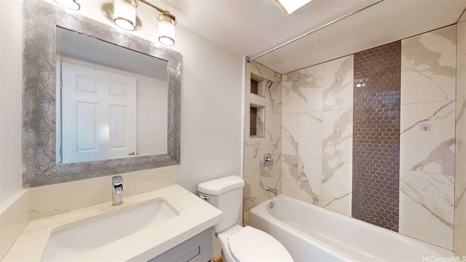 95-021 Kuahelani Ave Mililani - Rental - photo 11 of 25