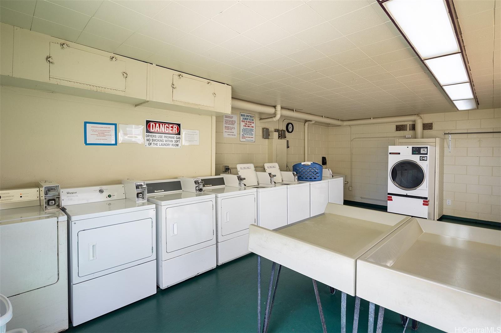 95-029 Kuahelani Ave Mililani - Rental - photo 11 of 14