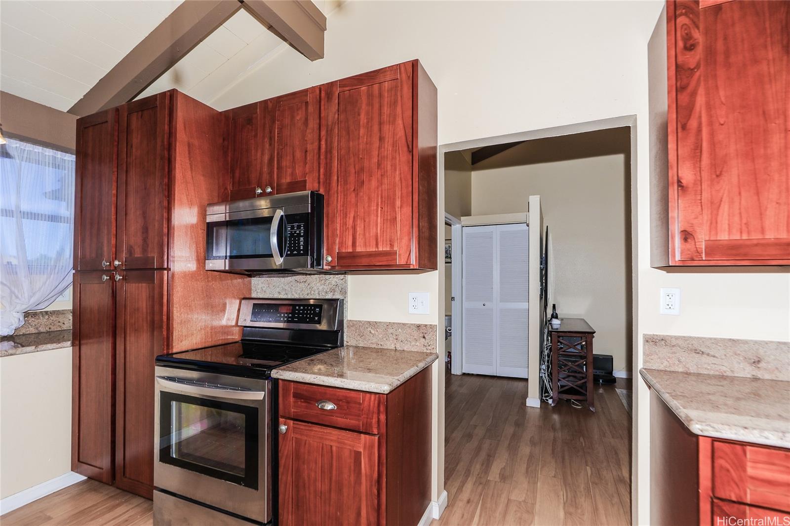 Mililani Town townhouse # 223, Mililani, Hawaii - photo 11 of 25