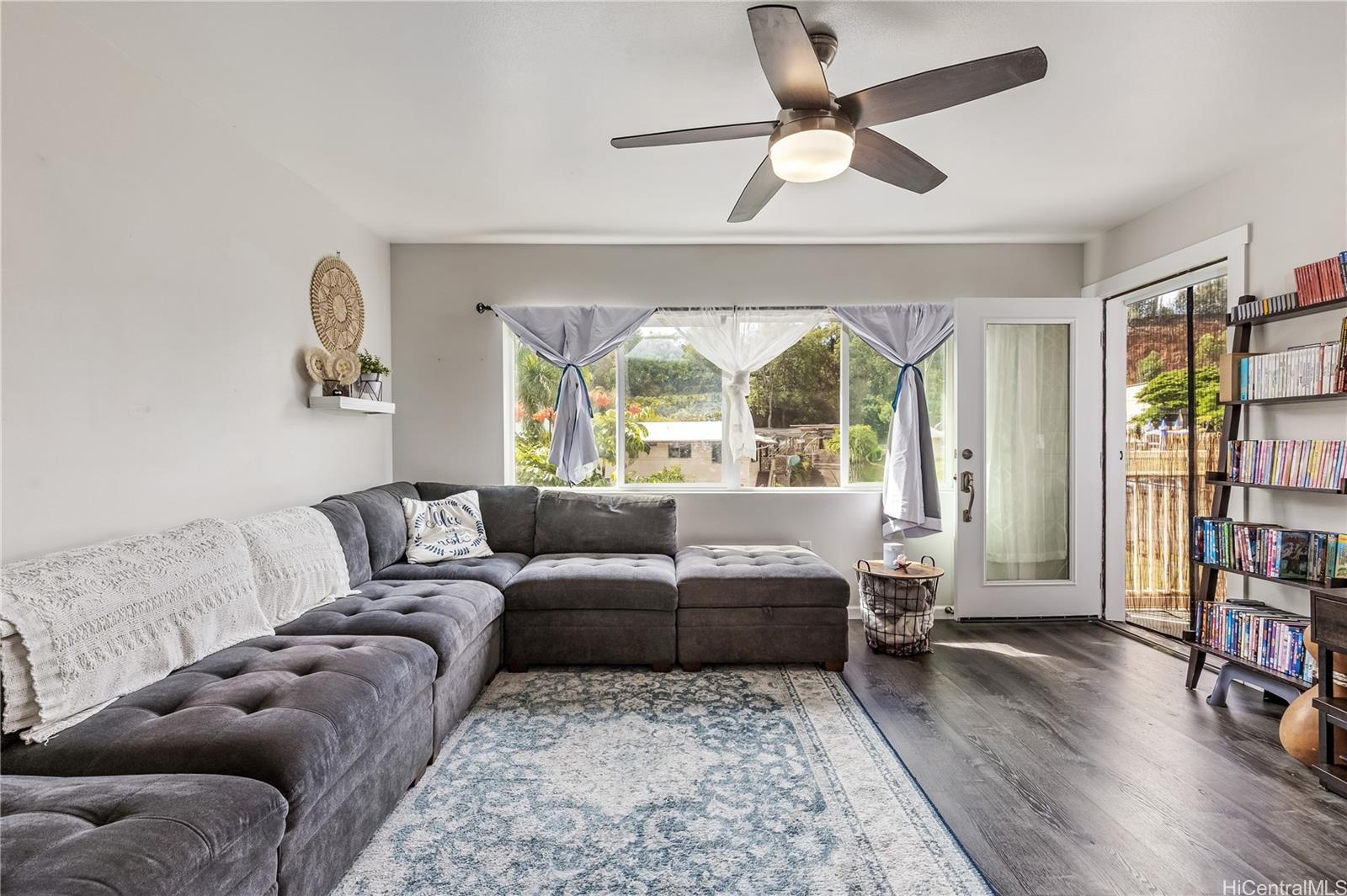 Sixty Parkside condo # 301, Honolulu, Hawaii - photo 5 of 16