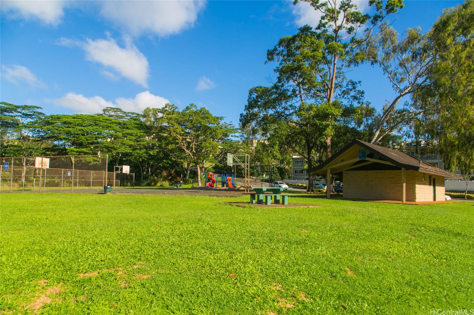 Sixty Parkside condo # C301, Mililani, Hawaii - photo 24 of 25