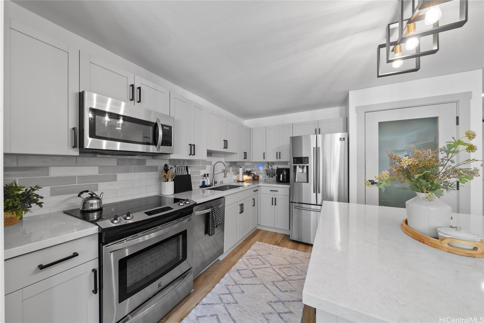 Sixty Parkside condo # D202, Mililani, Hawaii - photo 3 of 22