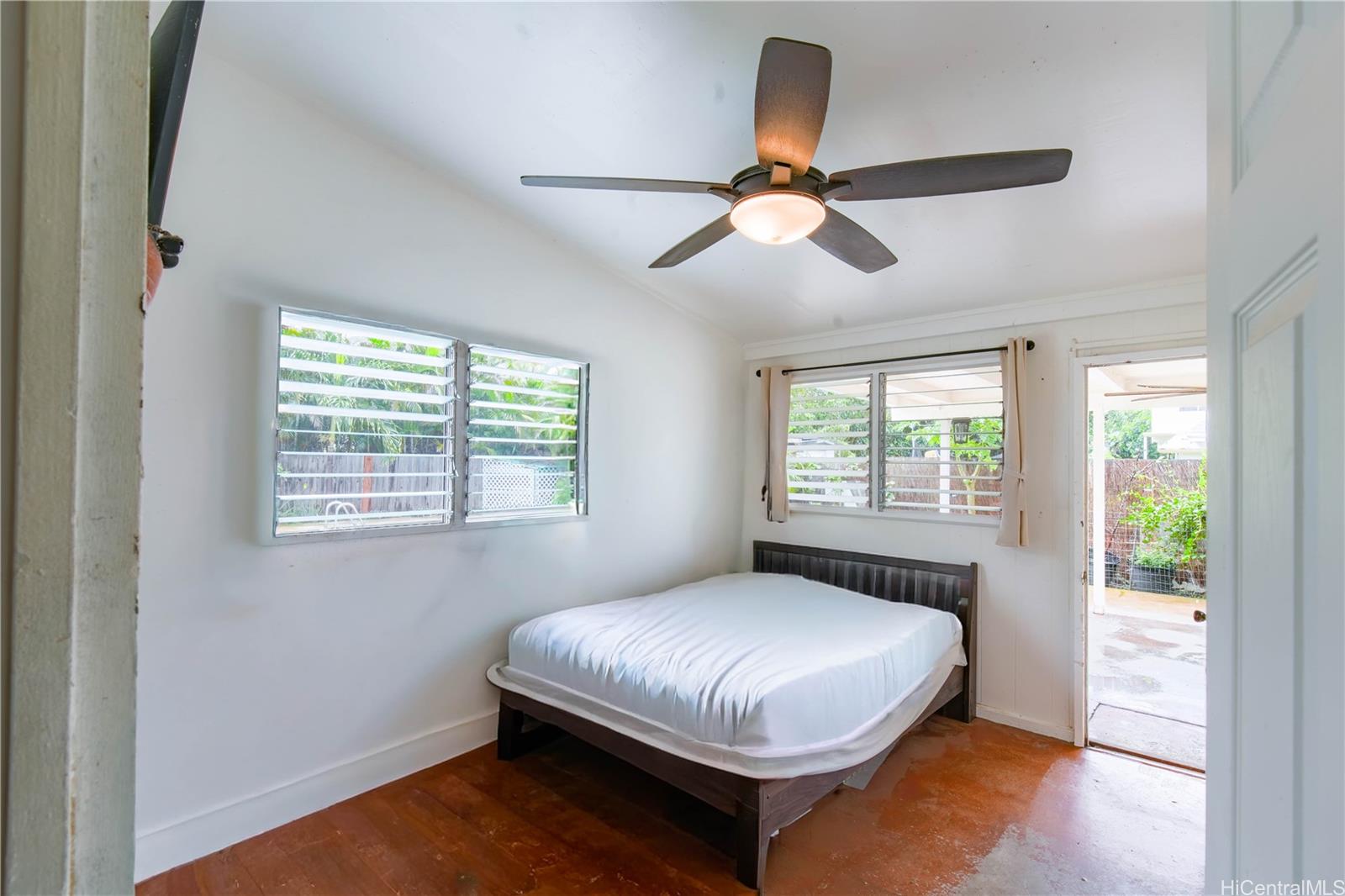 951  Holoholo Street Enchanted Lake, Kailua home - photo 11 of 19