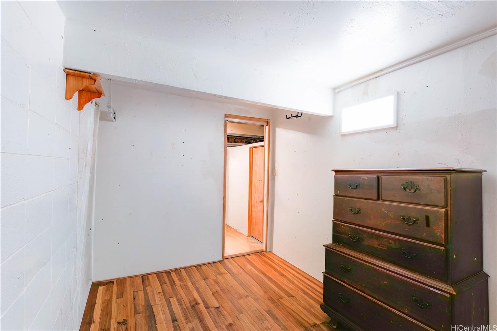 951  Holoholo Street Enchanted Lake, Kailua home - photo 15 of 19