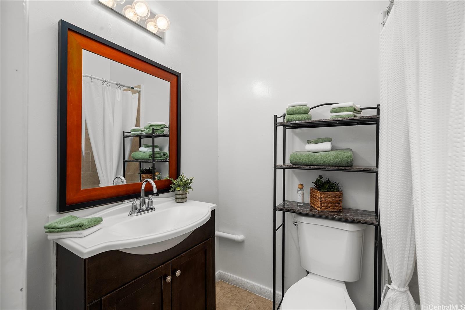 Mililani Town Association townhouse # 424, Mililani, Hawaii - photo 15 of 25