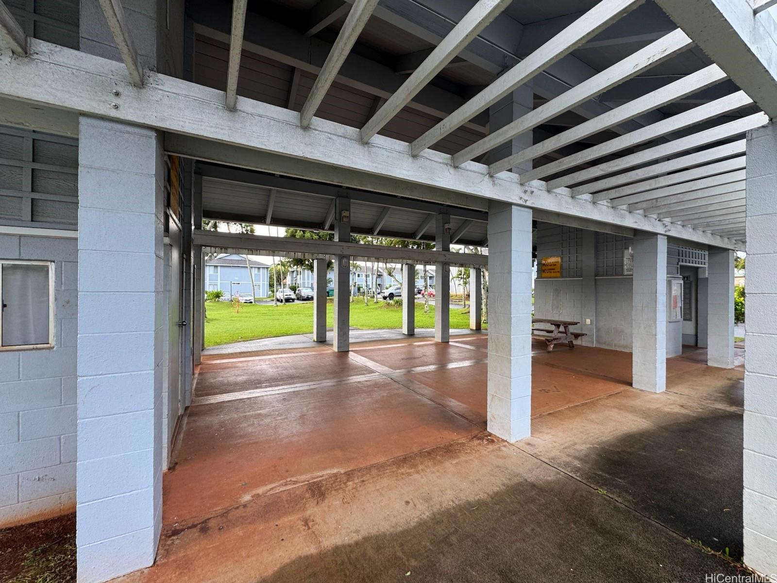 MTA townhouse # 58, Mililani, Hawaii - photo 2 of 11