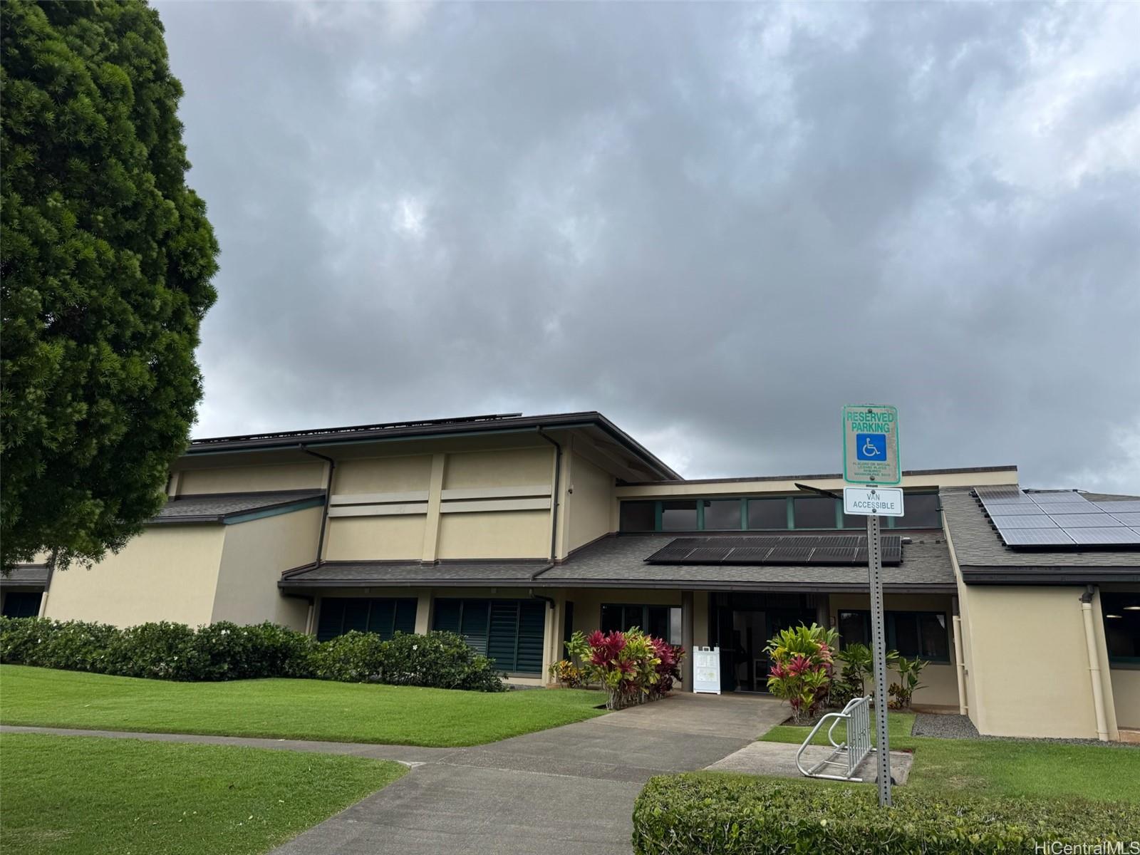 MTA townhouse # 58, Mililani, Hawaii - photo 3 of 11