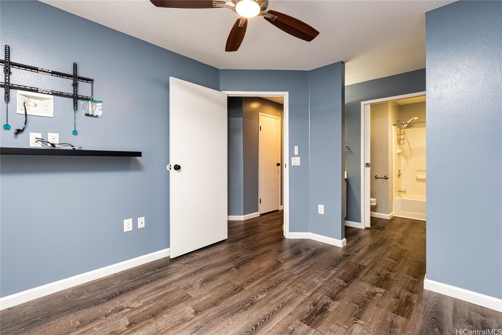 95-1011 Kaapeha Street Honolulu - Rental - photo 18 of 19