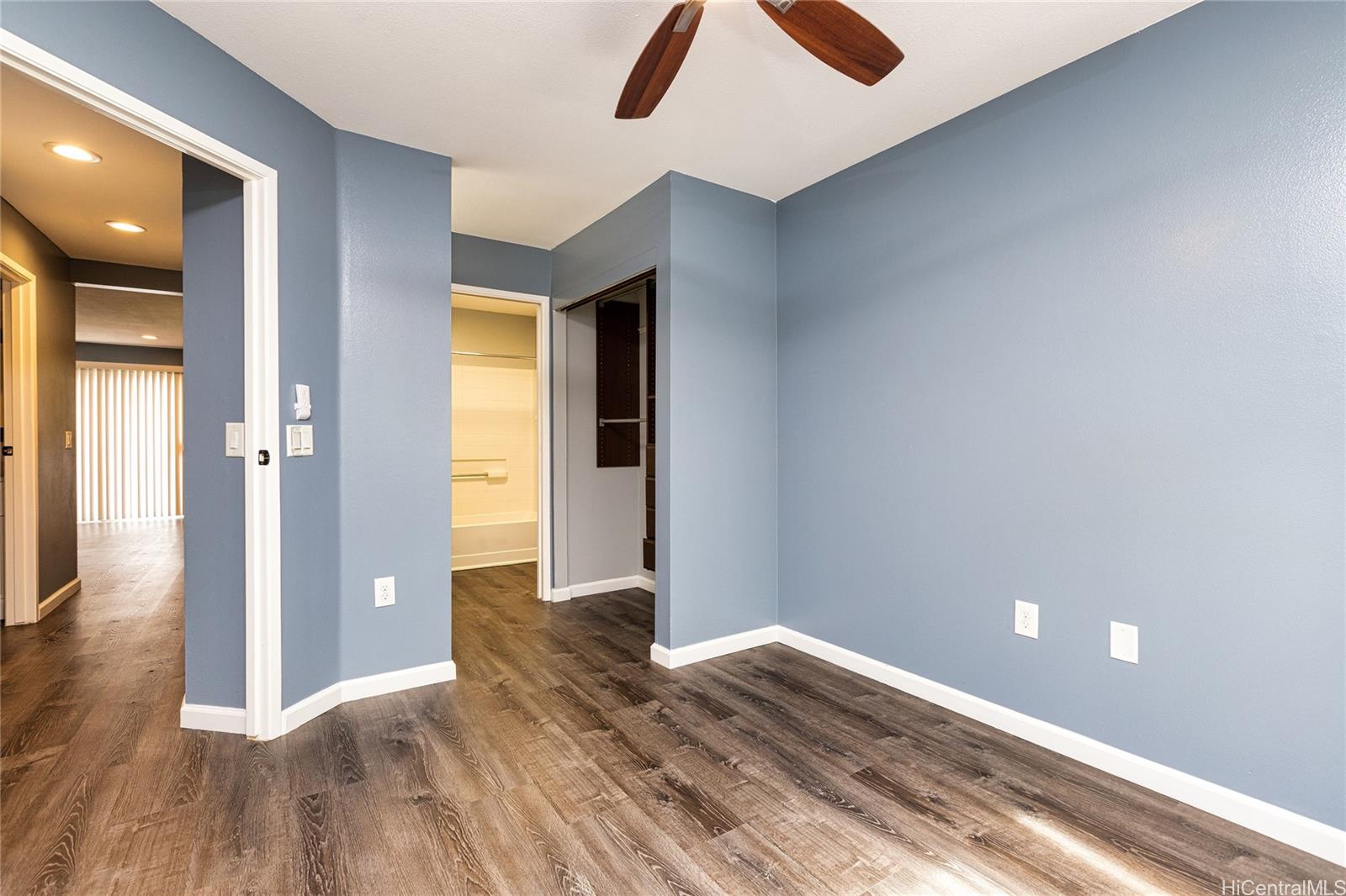 95-1011 Kaapeha Street Honolulu - Rental - photo 8 of 19