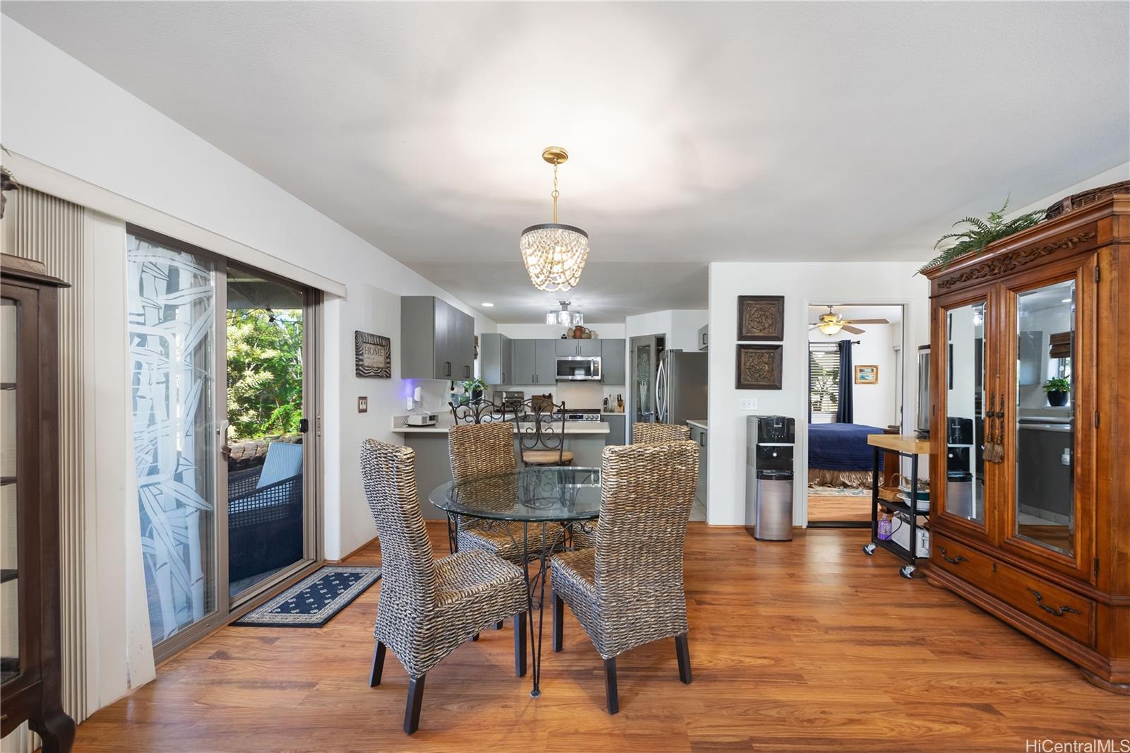 95-1013  Moaula Street Mililani Mauka, Central home - photo 4 of 21