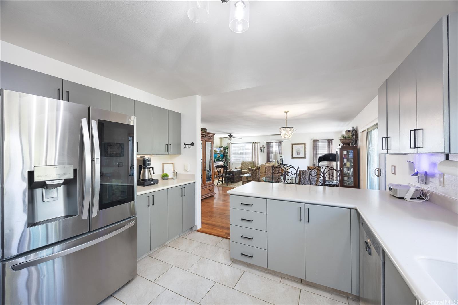 95-1013  Moaula Street Mililani Mauka, Central home - photo 6 of 21