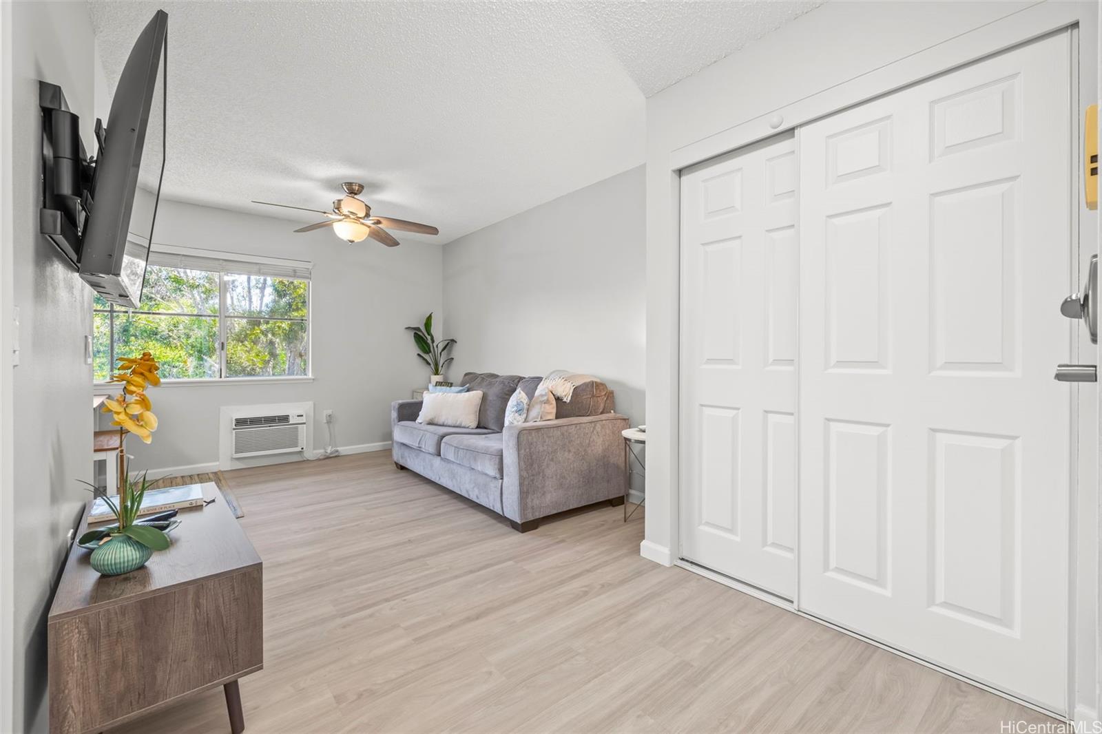 Northpointe 2 condo # 64, Mililani, Hawaii - photo 3 of 14