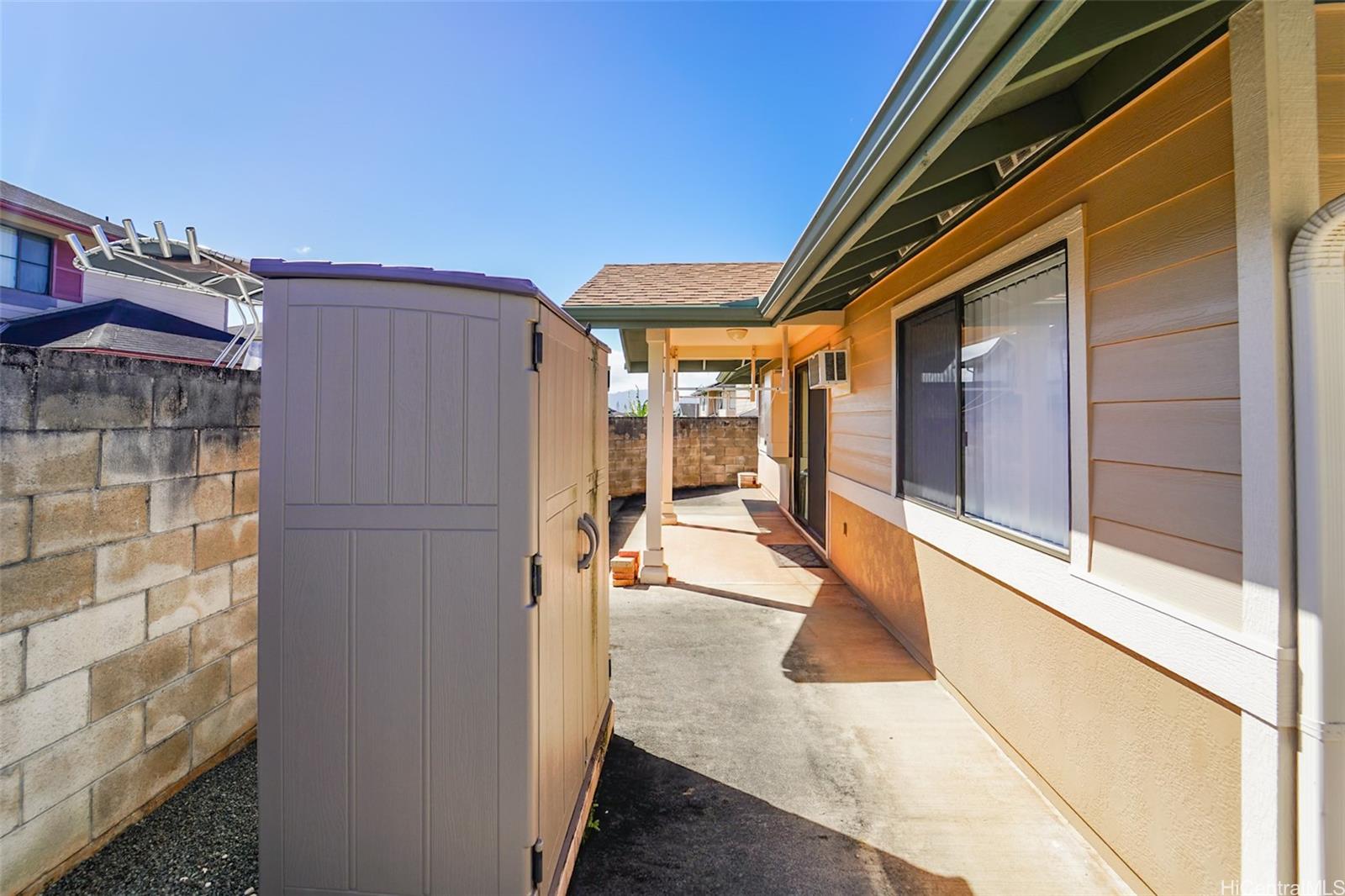 95-1015  Puukoa Street Mililani Mauka, Central home - photo 11 of 11