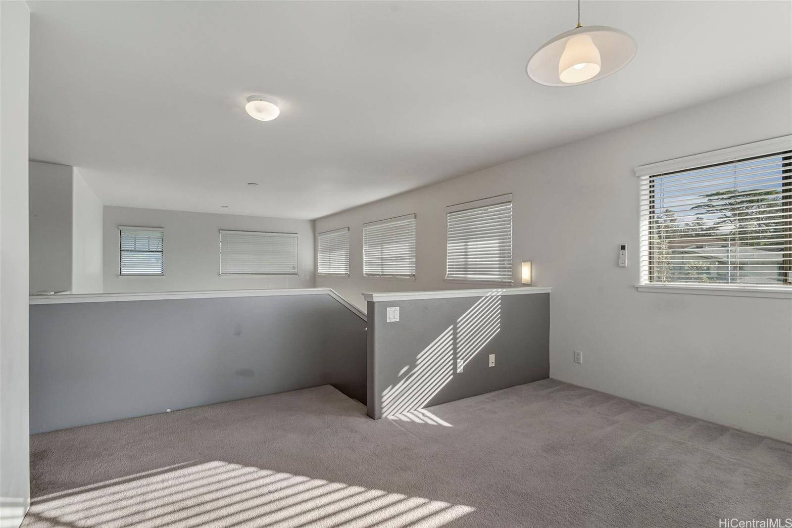 95-1017  Haulelau St Mililani Mauka, Central home - photo 17 of 25