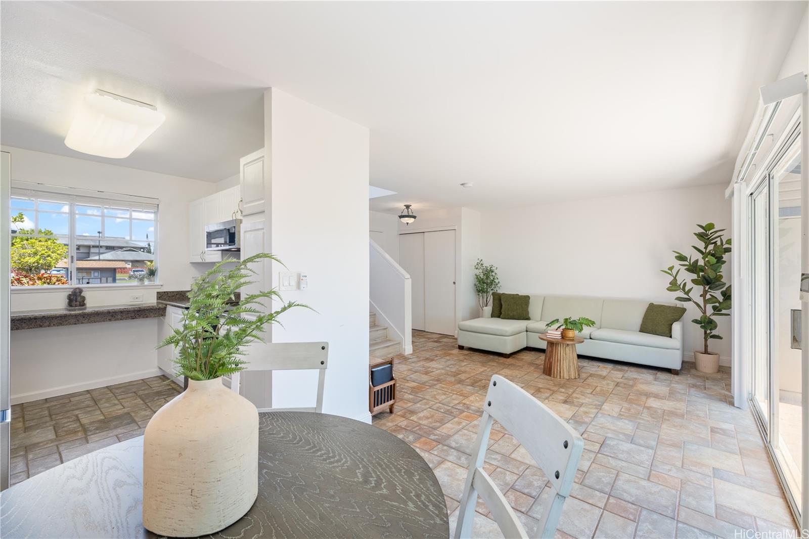 Mililani Town townhouse # 123, Mililani, Hawaii - photo 2 of 21