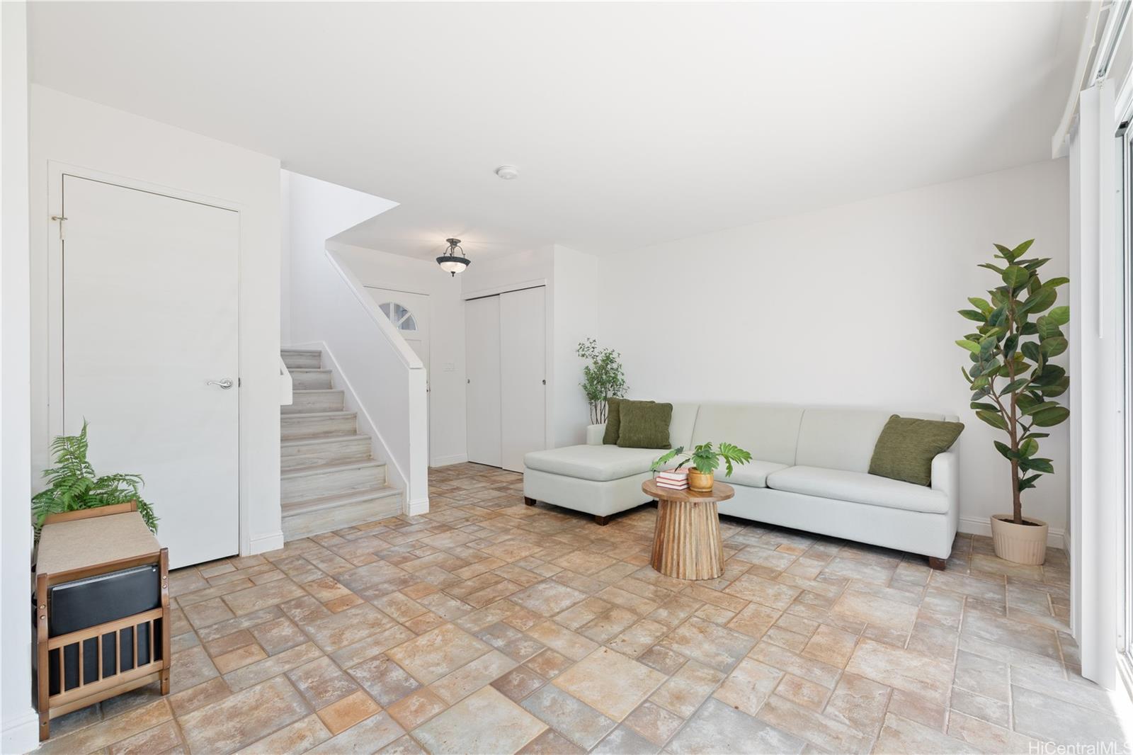 Mililani Town townhouse # 123, Mililani, Hawaii - photo 3 of 21