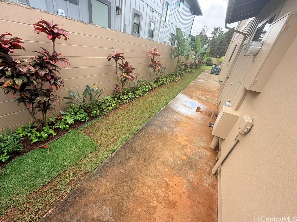 95-1021 Hoama St Mililani - Rental - photo 7 of 23