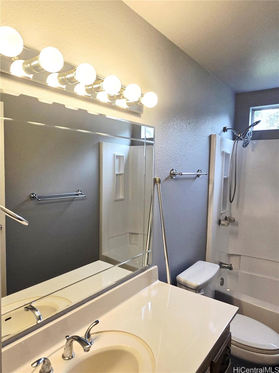 MTA townhouse # 111, Mililani, Hawaii - photo 11 of 14